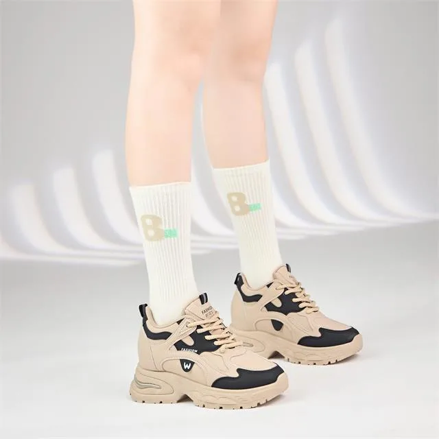 Sports Shoes